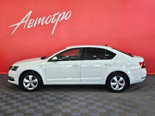 Skoda Octavia III (A7) Рестайлинг с пробегом 2020 года, цена 1 595 000 рублей, 170936 км, лифтбек, Автокод Объявления