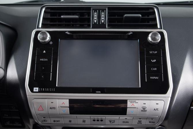 Toyota Land Cruiser Prado 150 Series Рестайлинг 2 с пробегом 2018 года, цена 3 849 000 рублей, 301378 км, внедорожник, Автокод Объявления