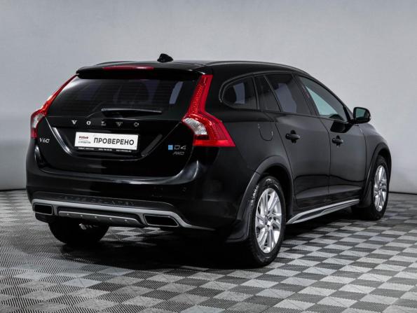 Volvo V60 Cross Country I с пробегом 2015 года, цена 1 699 000 рублей, 223001 км, универсал, Автокод Объявления