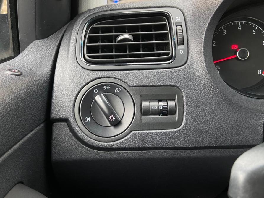 Volkswagen Polo V Рестайлинг Псков  - изображение 17