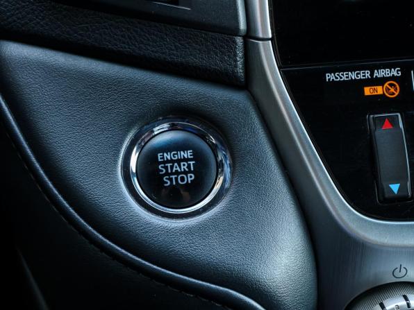 Toyota Land Cruiser 200 Series Рестайлинг 2 с пробегом 2019 года, цена 7 998 000 рублей, 82477 км, внедорожник, Автокод Объявления