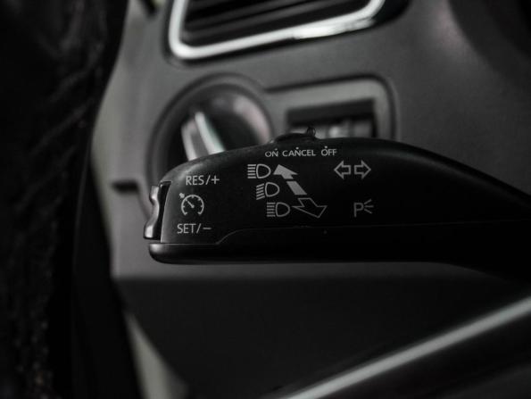 Volkswagen Polo V Рестайлинг с пробегом 2019 года, цена 1 399 000 рублей, 124874 км, седан, Автокод Объявления