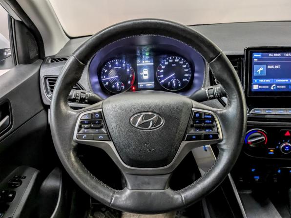 Hyundai Solaris II Рестайлинг с пробегом 2021 года, цена 1 450 000 рублей, 87883 км, седан, Автокод Объявления