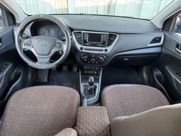 Hyundai Solaris II с пробегом 2017 года, цена 1 339 000 рублей, 50087 км, седан, Автокод Объявления