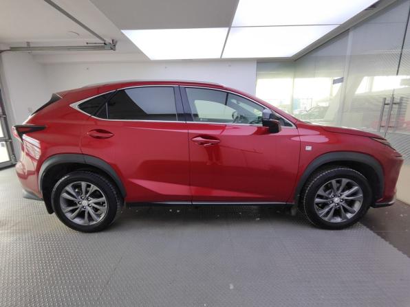 Lexus NX I Рестайлинг с пробегом 2018 года, цена 3 040 000 рублей, 195601 км, внедорожник, Автокод Объявления