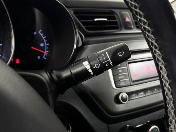 Kia Rio III Рестайлинг с пробегом 2017 года, цена 1 155 900 рублей, 153296 км, седан, Автокод Объявления