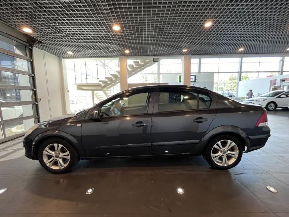 Opel Astra H Рестайлинг с пробегом 2008 года, цена 341 000 рублей, 228676 км, седан, Автокод Объявления
