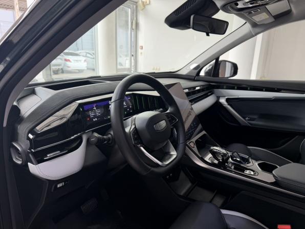 Geely Atlas II с пробегом 2024 года, цена 2 800 000 рублей, 36320 км, внедорожник, Автокод Объявления