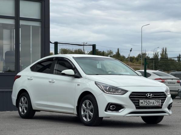 Hyundai Solaris II с пробегом 2018 года, цена 1 392 000 рублей, 125432 км, седан, Автокод Объявления