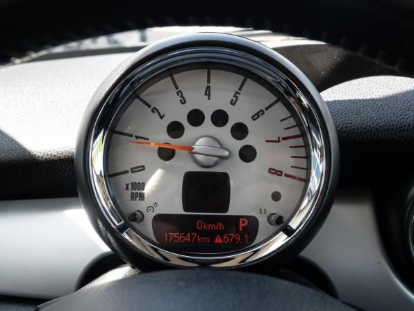 Mini Hatch II (R56) Рестайлинг с пробегом 2010 года, цена 960 000 рублей, 175647 км, хэтчбек, Автокод Объявления