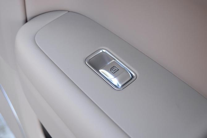 Li Auto (Lixiang) L6 с пробегом 2025 года, цена 6 990 000 рублей, 100 км, внедорожник, Автокод Объявления