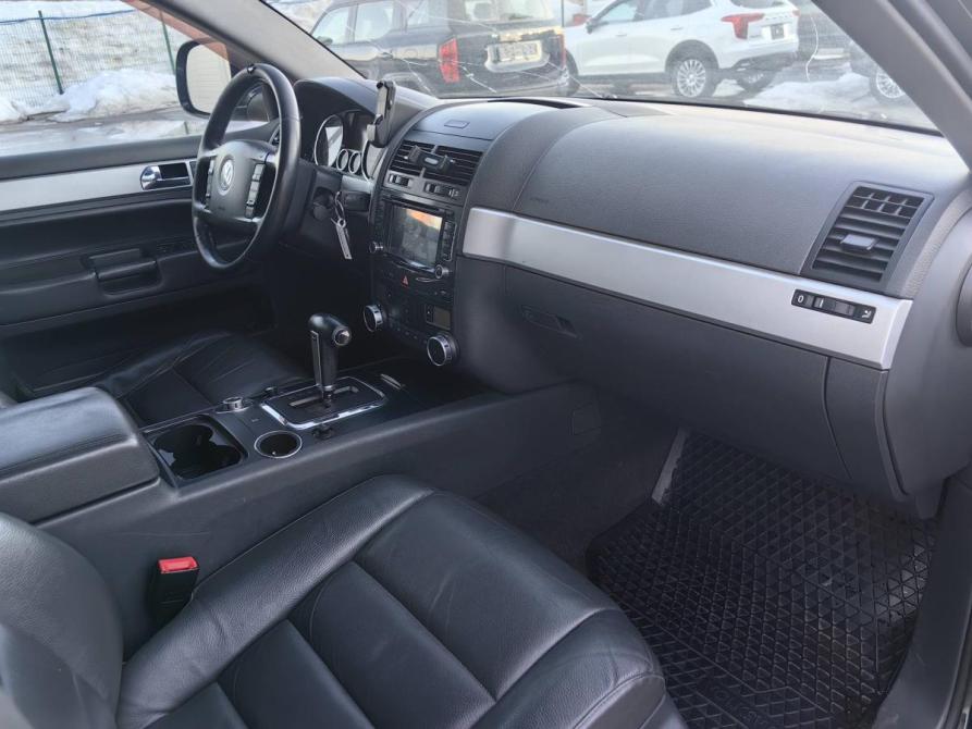 Volkswagen Touareg I Рестайлинг Москва  - изображение 13