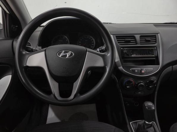 Hyundai Solaris I Рестайлинг с пробегом 2016 года, цена 690 000 рублей, 240812 км, седан, Автокод Объявления