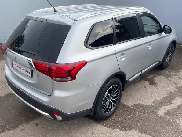 Mitsubishi Outlander III Рестайлинг 2 с пробегом 2015 года, цена 1 720 000 рублей, 185720 км, внедорожник, Автокод Объявления