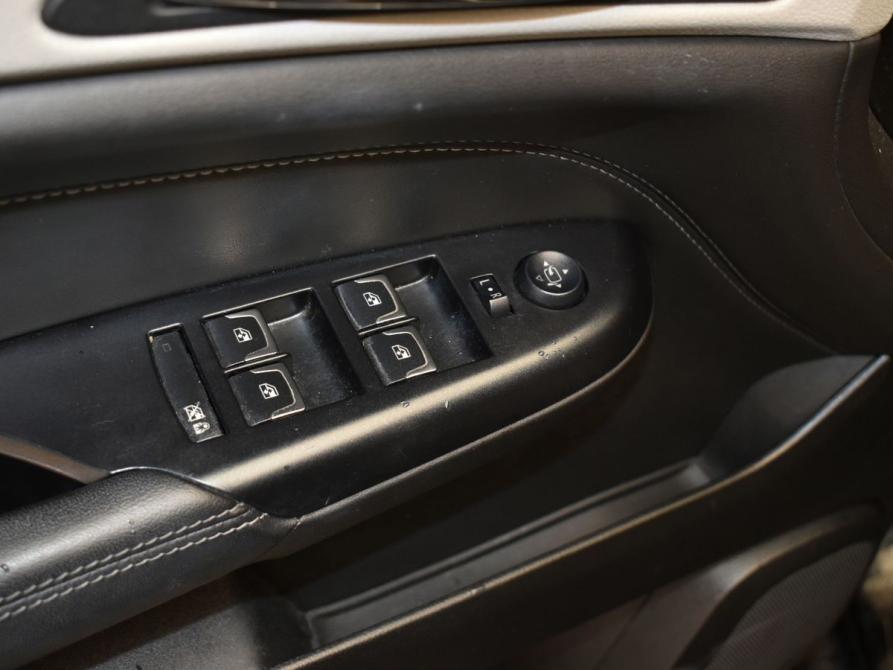 Cadillac SRX II Рестайлинг Москва  - изображение 19