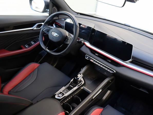 Geely Coolray I Рестайлинг с пробегом 2023 года, цена 2 300 000 рублей, 27360 км, внедорожник, Автокод Объявления