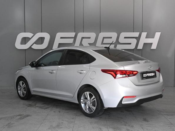 Hyundai Solaris II с пробегом 2018 года, цена 1 529 000 рублей, 119587 км, седан, Автокод Объявления