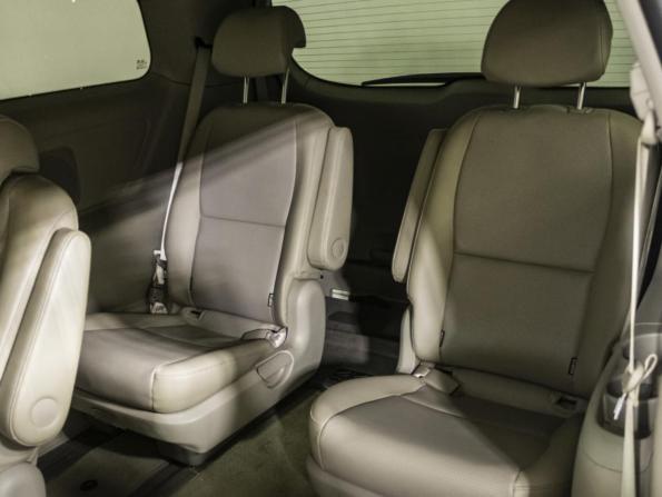 Kia Carnival III с пробегом 2018 года, цена 2 598 000 рублей, 114097 км, минивэн, Автокод Объявления