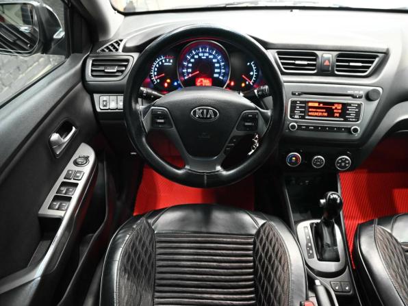 Kia Rio III Рестайлинг с пробегом 2016 года, цена 990 000 рублей, 121318 км, седан, Автокод Объявления