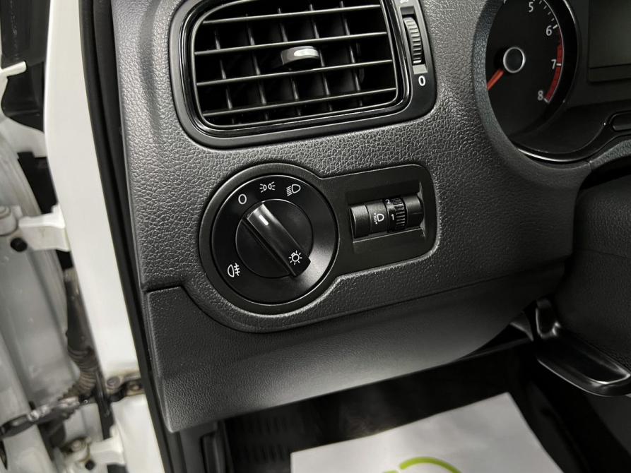 Volkswagen Polo V Рестайлинг Тверь  - изображение 18