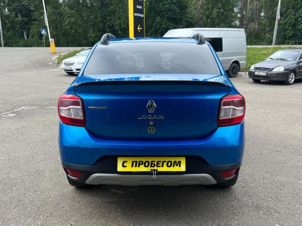 Renault Logan II Рестайлинг с пробегом 2018 года, цена 1 049 000 рублей, 106960 км, седан, Автокод Объявления