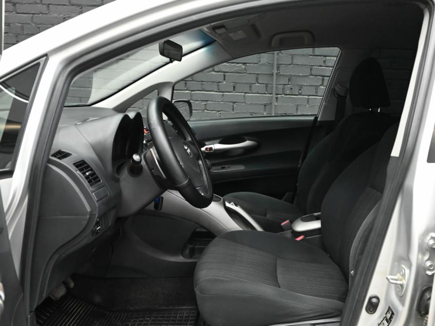 Toyota Auris I Екатеринбург  - изображение 9