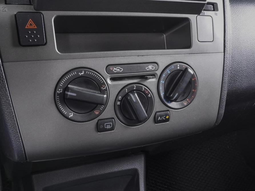 Nissan Tiida I Рестайлинг Ростов-на-Дону  - изображение 13