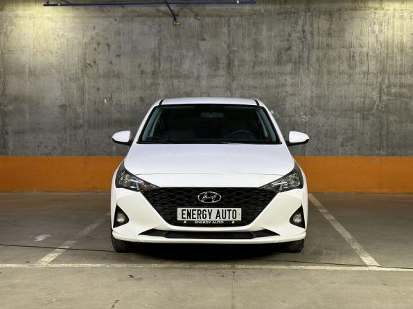 Hyundai Solaris II Рестайлинг с пробегом 2021 года, цена 1 480 000 рублей, 77986 км, седан, Автокод Объявления