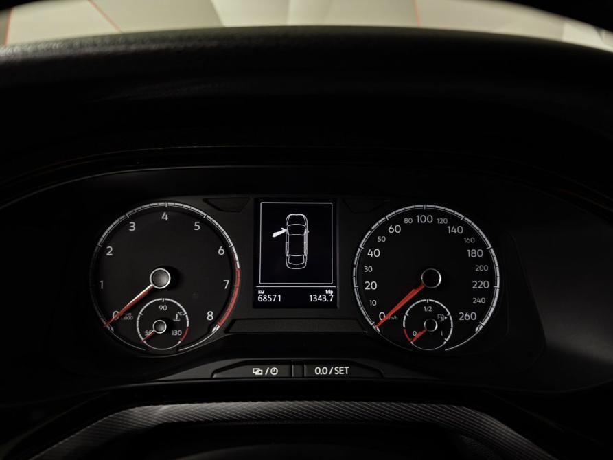Volkswagen Polo VI Москва  - изображение 18