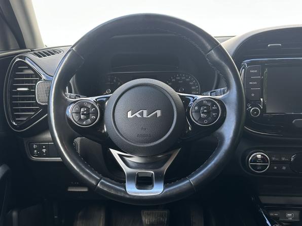 Kia Soul III с пробегом 2021 года, цена 2 370 000 рублей, 42190 км, хэтчбек, Автокод Объявления