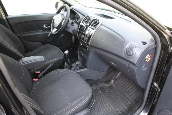 Renault Logan II с пробегом 2014 года, цена 645 000 рублей, 209740 км, седан, Автокод Объявления