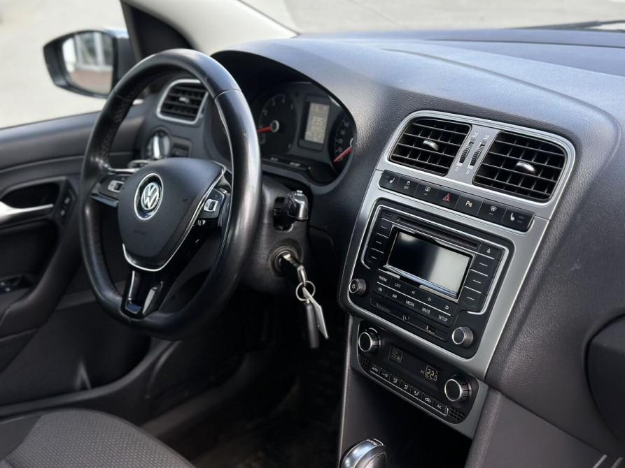Volkswagen Polo V Рестайлинг Челябинск  - изображение 20