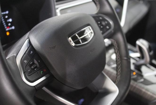 Geely Atlas Pro с пробегом 2024 года, цена 2 195 000 рублей, 59336 км, внедорожник, Автокод Объявления