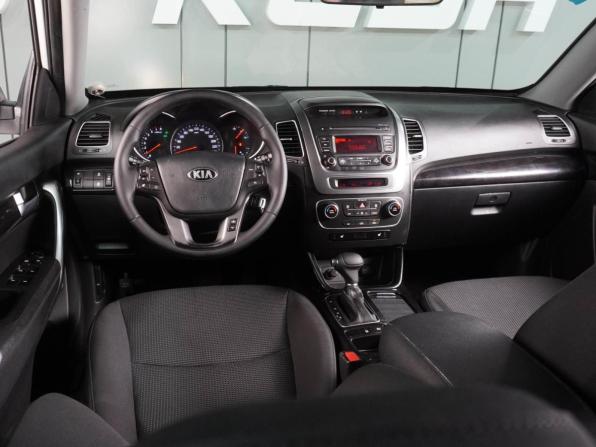 Kia Sorento II Рестайлинг с пробегом 2015 года, цена 1 749 000 рублей, 208842 км, внедорожник, Автокод Объявления