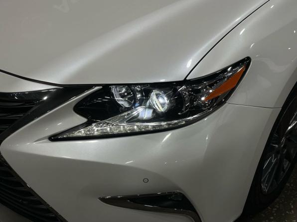 Lexus ES VI Рестайлинг с пробегом 2017 года, цена 2 490 000 рублей, 132973 км, седан, Автокод Объявления