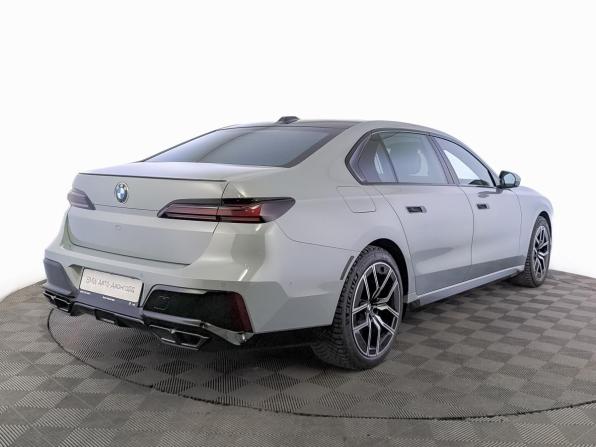 BMW 7 серии VII (G70) с пробегом 2022 года, цена 15 900 000 рублей, 15422 км, седан, Автокод Объявления