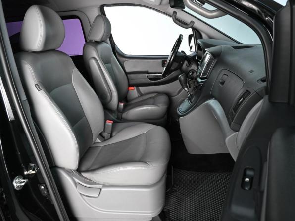 Hyundai Grand Starex I Рестайлинг 2 с пробегом 2018 года, цена 3 549 000 рублей, 83947 км, минивэн, Автокод Объявления