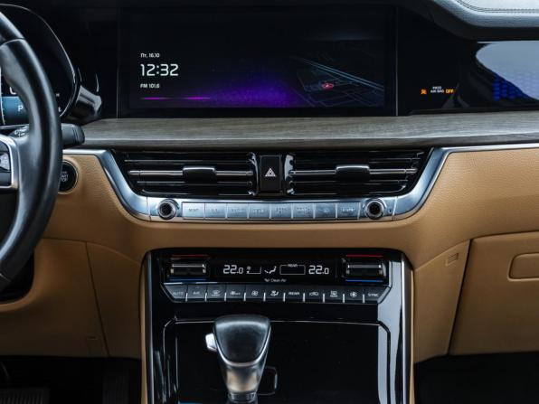 Kia Mohave I Рестайлинг 2 с пробегом 2019 года, цена 4 449 000 рублей, 91500 км, внедорожник, Автокод Объявления
