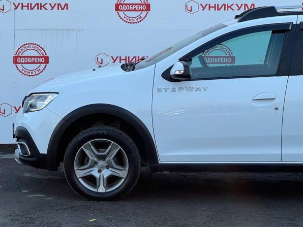 Renault Sandero II Рестайлинг с пробегом 2020 года, цена 1 239 000 рублей, 68542 км, хэтчбек, Автокод Объявления