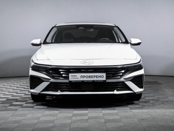 Hyundai Elantra VII (CN7) Рестайлинг с пробегом 2024 года, цена 2 200 000 рублей, 31881 км, седан, Автокод Объявления
