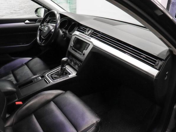 Volkswagen Passat B8 с пробегом 2016 года, цена 1 550 000 рублей, 231864 км, универсал, Автокод Объявления