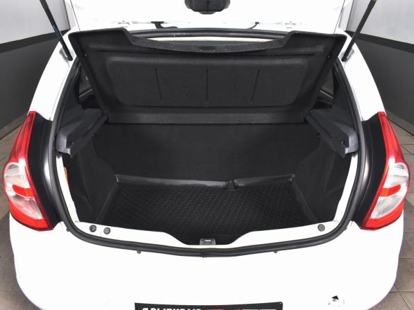 Renault Sandero I с пробегом 2012 года, цена 574 995 рублей, 180768 км, хэтчбек, Автокод Объявления