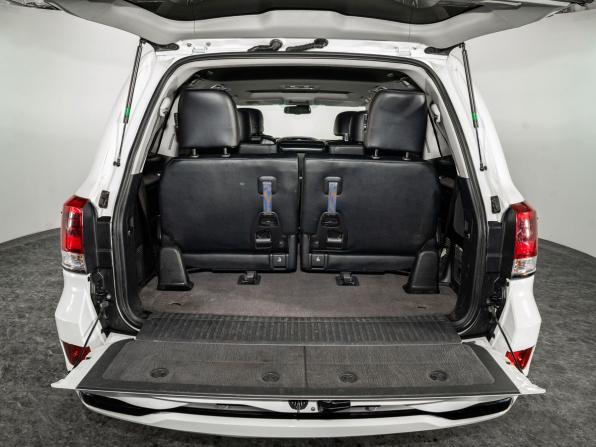 Toyota Land Cruiser 200 Series с пробегом 2011 года, цена 3 900 000 рублей, 237657 км, внедорожник, Автокод Объявления