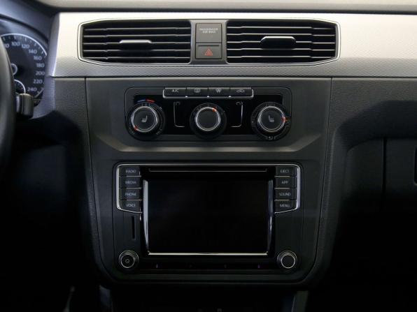 Volkswagen Caddy IV с пробегом 2020 года, цена 2 190 000 рублей, 187900 км, компактвэн, Автокод Объявления