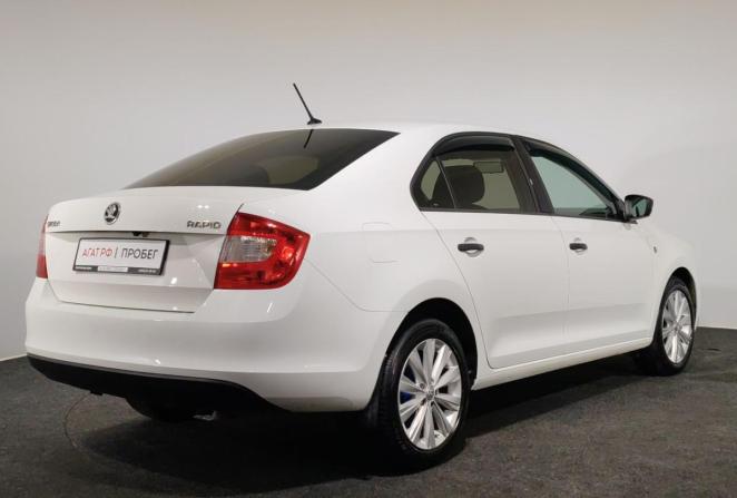 Skoda Rapid I с пробегом 2015 года, цена 970 000 рублей, 164298 км, лифтбек, Автокод Объявления