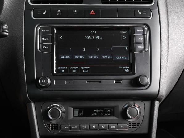 Volkswagen Polo V с пробегом 2012 года, цена 1 079 000 рублей, 135358 км, хэтчбек, Автокод Объявления