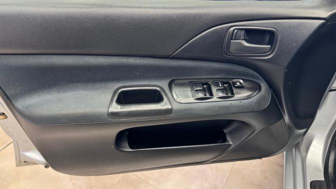 Mitsubishi Lancer IX с пробегом 2006 года, цена 290 000 рублей, 307078 км, седан, Автокод Объявления