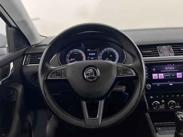 Skoda Octavia III (A7) Рестайлинг с пробегом 2019 года, цена 2 170 000 рублей, 40143 км, лифтбек, Автокод Объявления