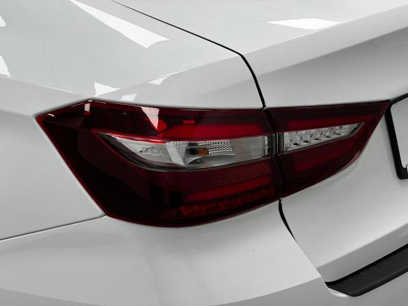 Lada (ВАЗ) Vesta I Рестайлинг (NG) с пробегом 2024 года, цена 1 050 000 рублей, 135000 км, седан, Автокод Объявления