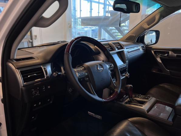 Lexus GX II с пробегом 2011 года, цена 2 880 000 рублей, 236419 км, внедорожник, Автокод Объявления